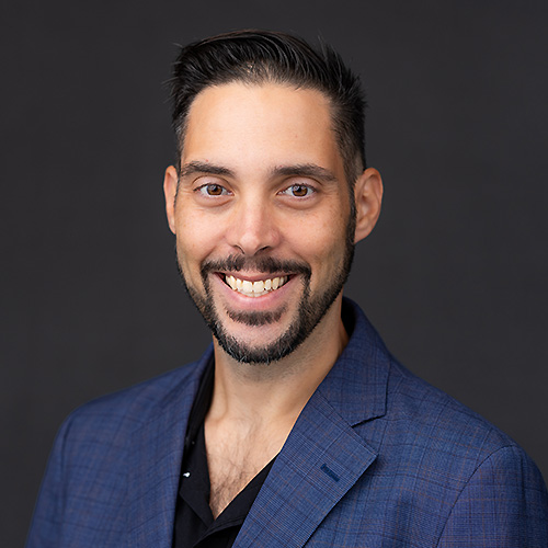 Headshot of Alexander Bataller